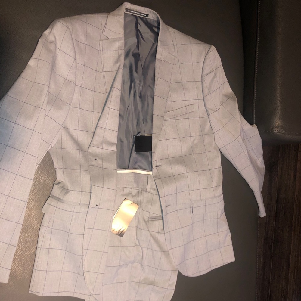 H&M Men’s Plaid Suit